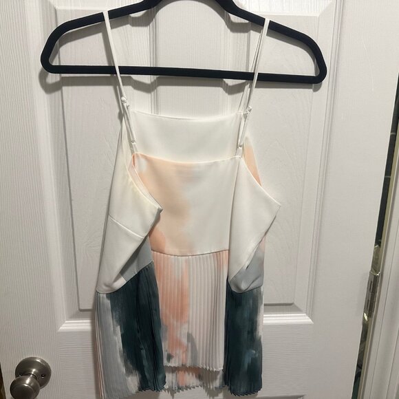 Nine West Pleated Flare Tank Top Medium - Picture 2 of 3
